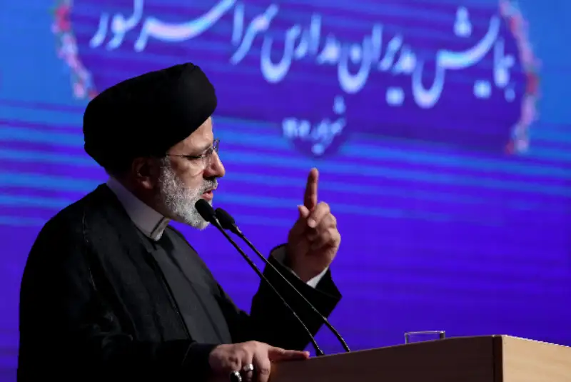 رئیس‌جمهور: حق‌الزحمه معلمان به‌موقع پرداخت شود