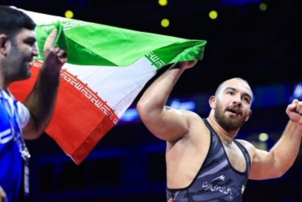 Иранский борец вольного стиля завоевал золото на чемпионате мира в Сербии