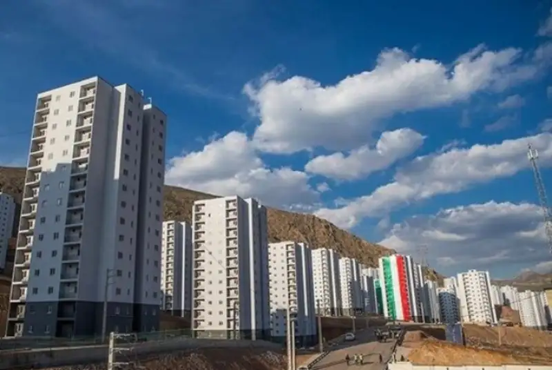 وام‌خواری 300 هزار میلیارد تومانی بانک‌ها