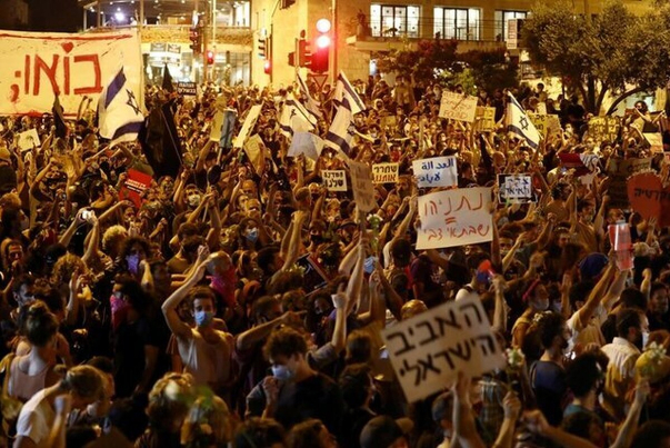 בדחיית תוכנית התיקונים השיפוטיים, ההפגנות נמשכו בישות הכיבוש במשך השבוע ה-39