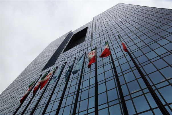 1.7 billion dollars of Iran's frozen assets have been released from Luxembourg