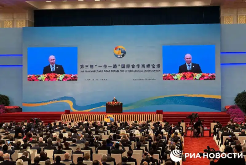 پوتین: طرح کمربند-جاده راهکاری فراگیر برای حل چالش‌های منطقه و جهان است