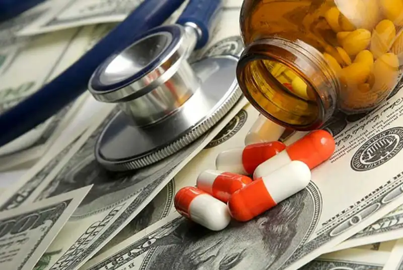 اختصاص و تامین 2 میلیارد و 860 میلیون دلار ارز برای تامین دارو و تجهیزات پزشکی