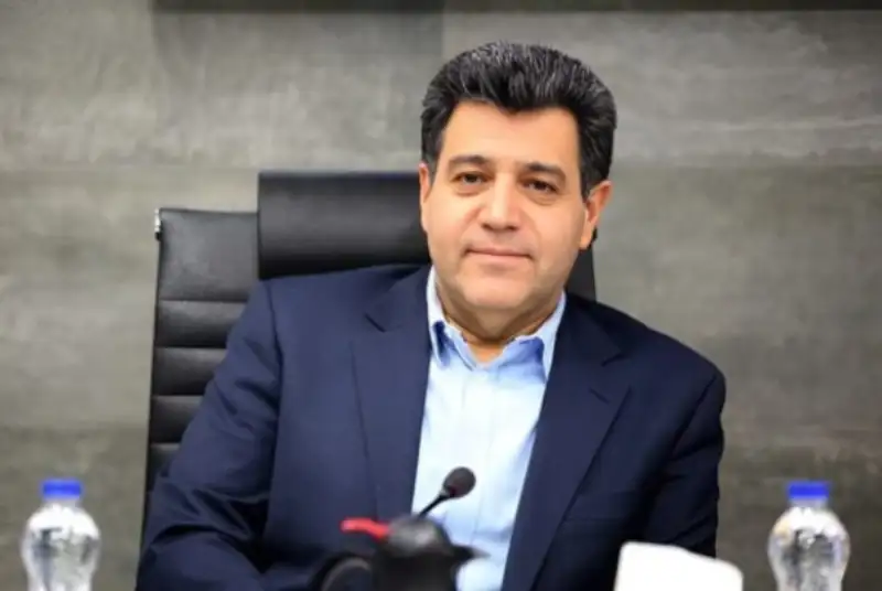 سلاح‌ورزی در آستانه برکناری