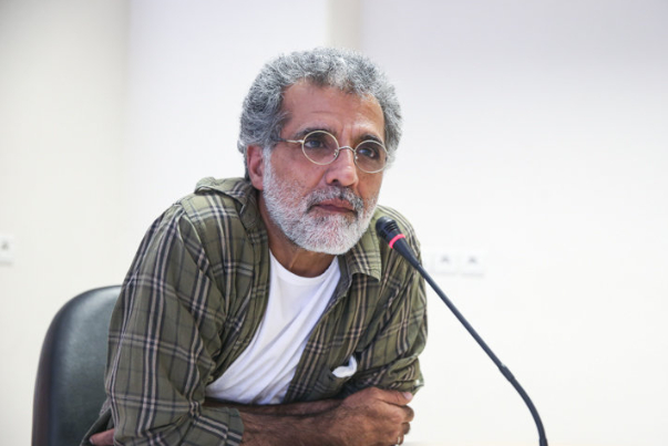 ادب مرد به زِ سینماگر بودن اوست