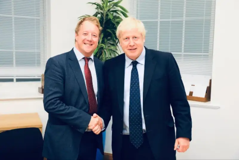 برکناری 2 مقام دولت انگلیس به دلیل حمایت از فلسطین