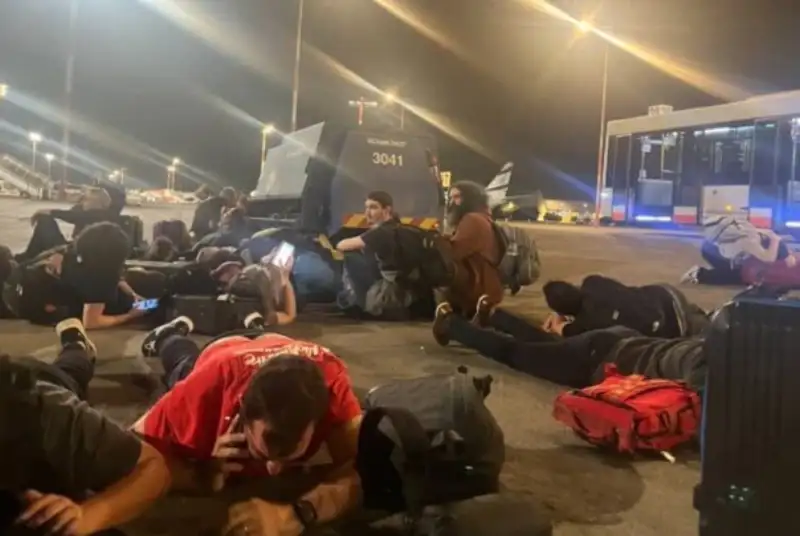 نفوذ نیروی کماندوی القسام در جنوب عسقلان؛ حمله به فرودگاه بن‌گوریون لرزه بر اندام صهیونیست‌ها انداخت