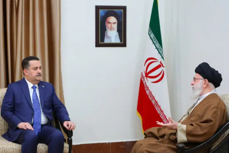 رهبر معظم انقلاب: فشارهای سیاسی به آمریکا و رژیم صهیونیستی باید افزایش یابد