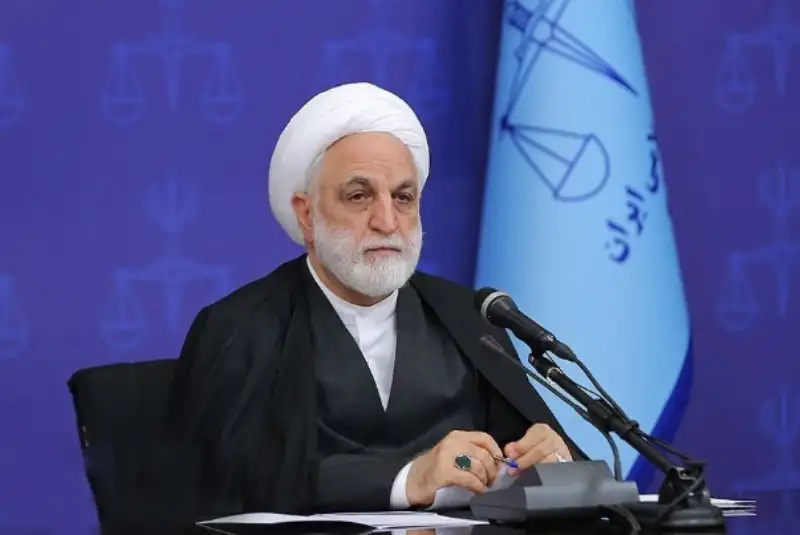 اژه‌ای: کارگزاران نظام باید از همه بیشتر خودشان را ملتزم به قانون بدانند