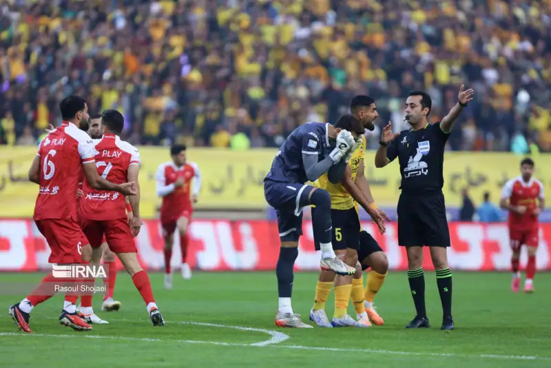 سپاهان فاتح نبرد بزرگ؛ پرسپولیس سقوط کرد و جای استقلال محکم‌تر شد