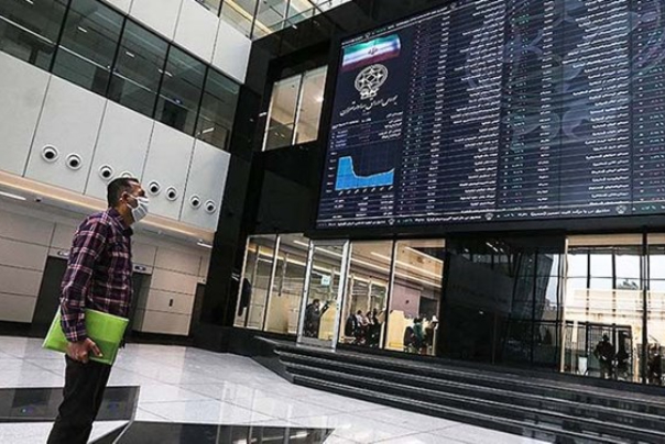 افت سهام بانکی‌ها و خودرویی‌ها عامل ریزش بورس در اولین روز هفته