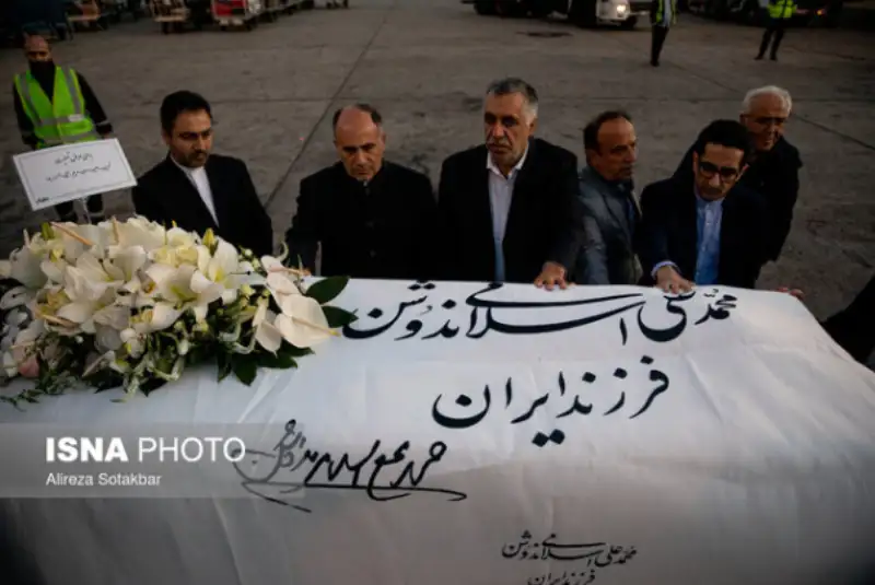 «فرزند ایران» به وطن بازگشت