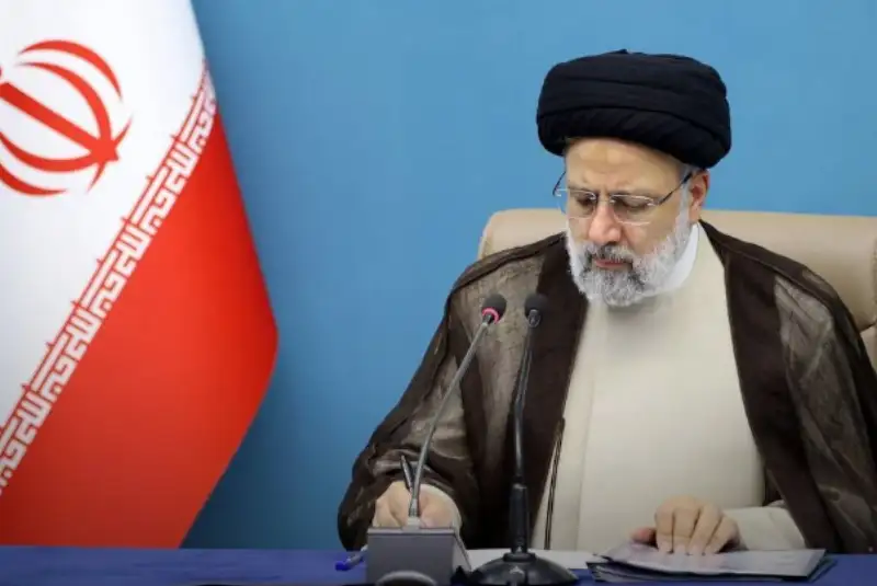 رئیسی درگذشت «پروانه معصومی» را تسلیت گفت