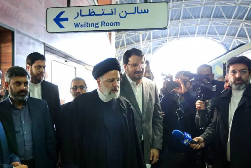 مترو پرند پس از 18 سال افتتاح شد؛ رئیسی: تلاش دشمن برای توقف قطار پیشرفت ایران بی‌حاصل است