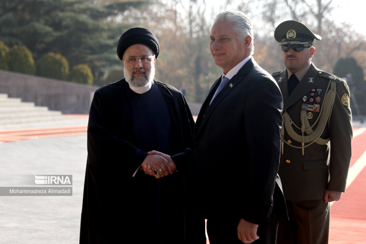 Raisi officially welcomes Díaz-Cane