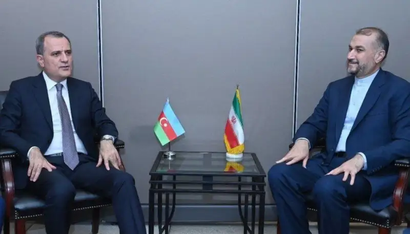 امیرعبداللهیان با وزیر خارجه جمهوری آذربایجان دیدار کرد
