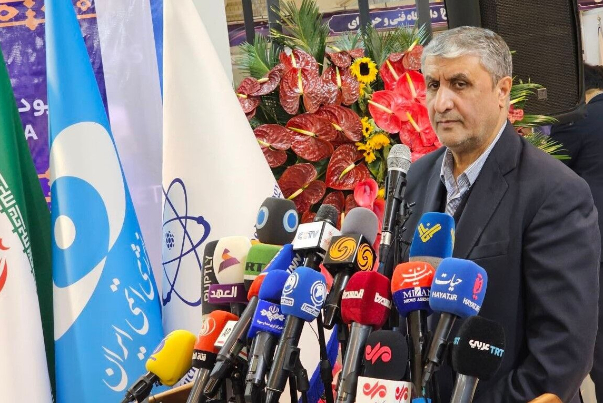 اسلامی: آب سنگین خود را به طور رسمی می‌فروشیم/ طبق پادمان عمل می‌کنیم