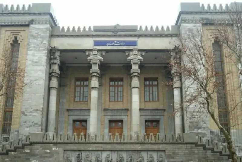 کاردار سوئد به وزارت امور خارجه احضار شد