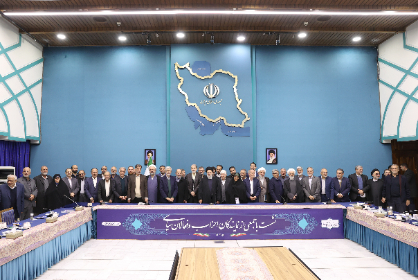 دی ماه 1402/ داستان یک قاب متفاوت