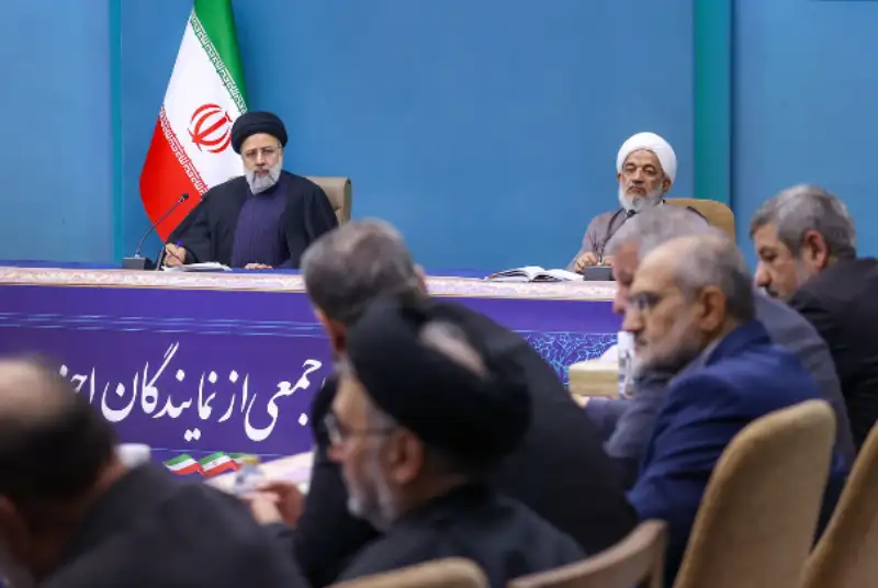 حاشیه‌نگاری ایرنا از نشست رئیس‌جمهور با فعالان سیاسی