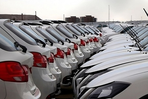 مصوبه عجیب فروش 120 هزار خودرو 5 درصد زیر قیمت بازار