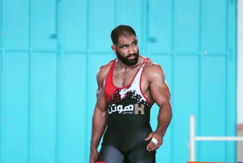 کوه عضله کشتی ایران، دیوید تیلور را به مبارزه طلبید؛ می‌توانم تو را به چالش بکشم! +فیلم