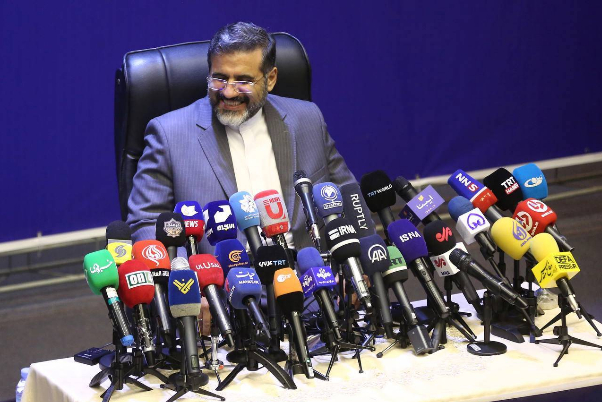 وزير الثقافة يُشيد بحجم المشاركة في مهرجان فجر السينمائي لهذا العام