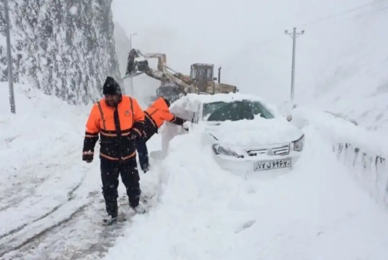 کرج - چالوس و آزادراه تهران - شمال بسته شد