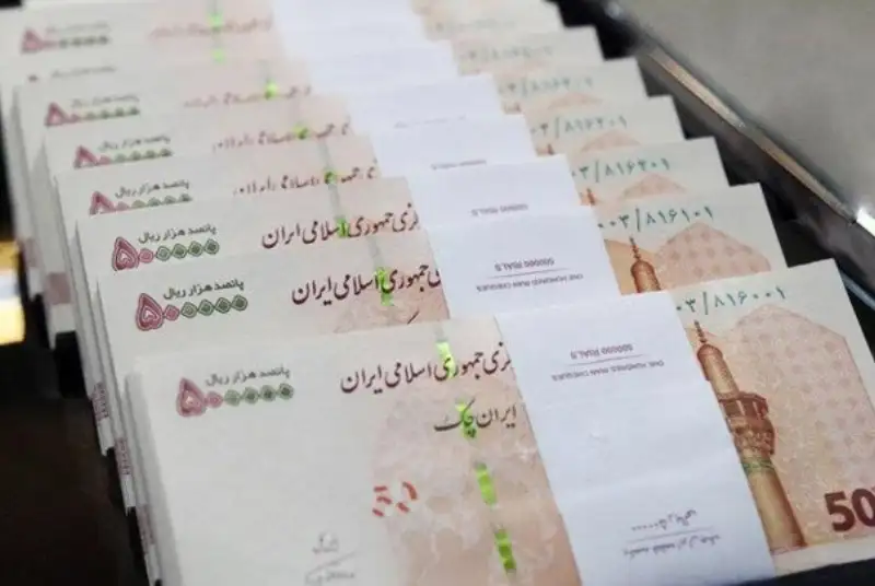 جزئیات افزایش 40 درصدی پاداش پایان سال کارکنان و بازنشستگان دولت