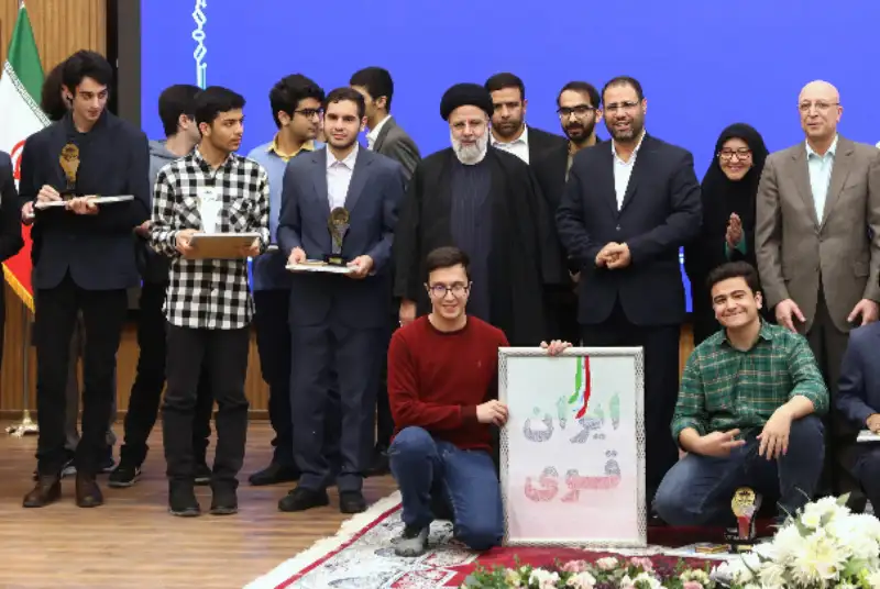 نخبگان، چشم به راه سیاست‌‌‌‌‌‌های کارآمد و روزآمد