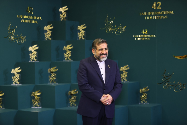 وزير الثقافة يُشيد بتنوع الأفلام في مهرجان الفجر الـ 42