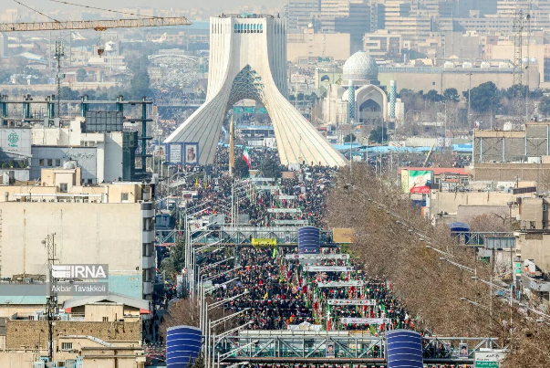 قادة بلدان آسيا الوسطى يهنئون بانتصار الثورة الإسلامية