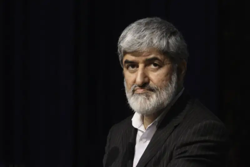 علی مطهری: برای ارائه‌ لیست واحد میانه‌روها امیدواری وجود دارد/ میانه‌روها از تحریم‌ها استقبال نخواهند کرد