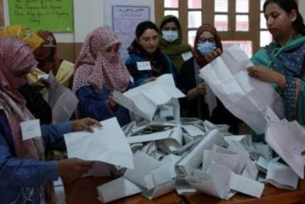 انتخابات مجلس در کشور همسایه