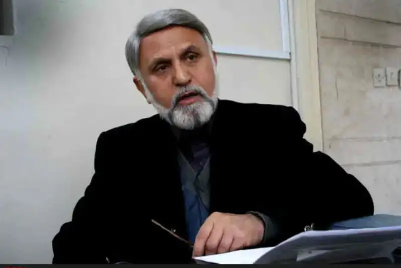 فعال سیاسی اصولگرا: پایداری و شانا لیست واحد می دهند