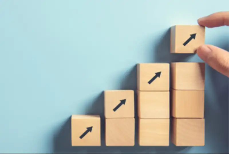 دشمن رشد پایدار