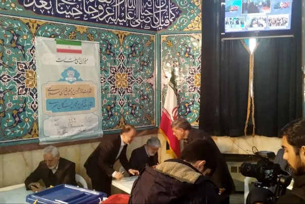 علی مطهری: مجلس آینده می‌تواند در انتخاب مدیران خوب و نیز رفع تحریم‌ها موثر باشد