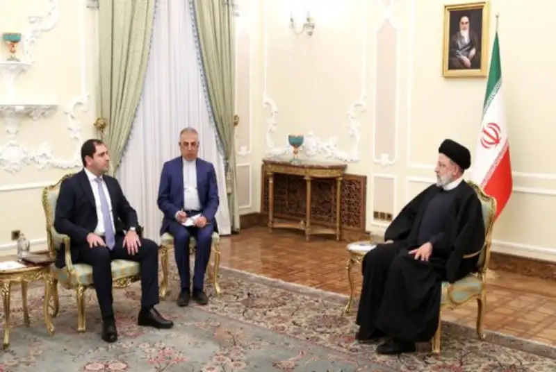 میدان دادن به بیگانگان امنیت‌آور نیست
