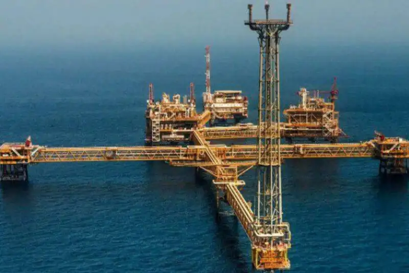 دهقان: میدان گازی «آرش» مشترک است