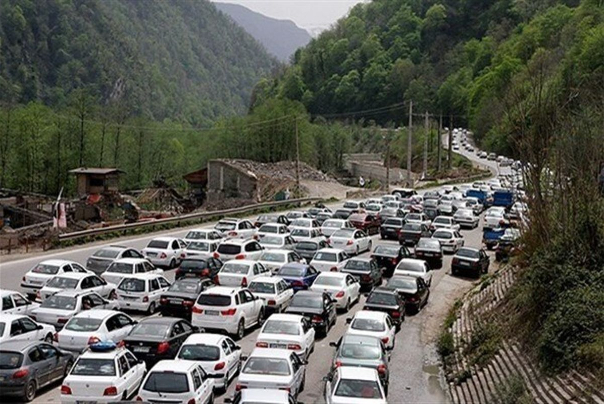 ترافیک سنگین در آزادراه تهران - شمال /مسافران عجله نکنید
