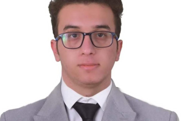 طالب عراقي يشارك بأبحاث علمية بمجال جراحة الأعصاب في عدة دول عالمية