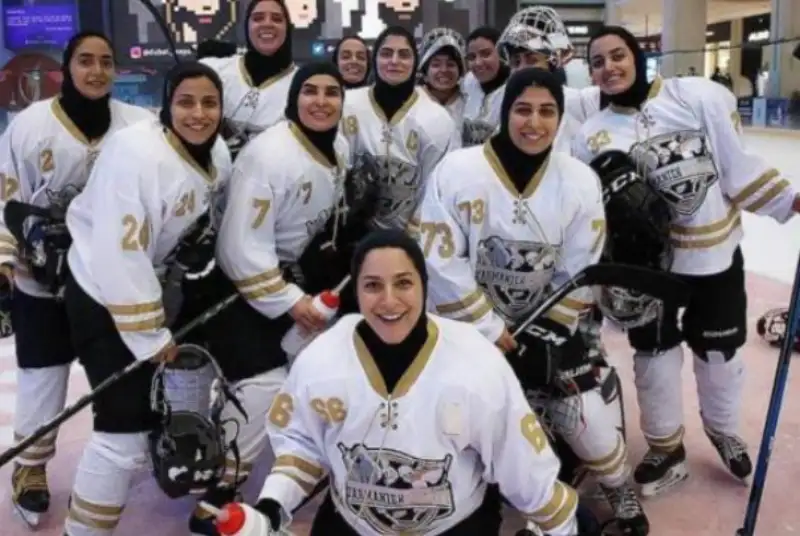 به افتخار دختران یخی