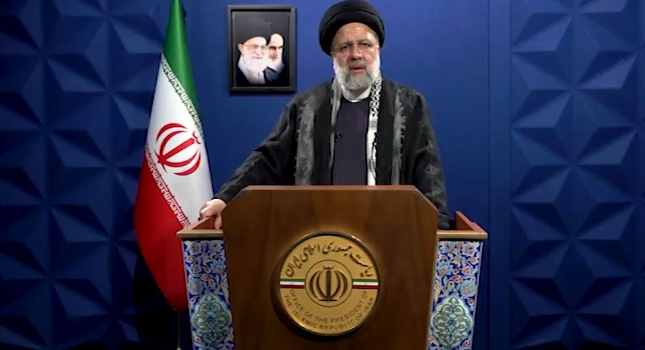 Normalizing ties with Israeli regime 'betting on losing horse': Raisi