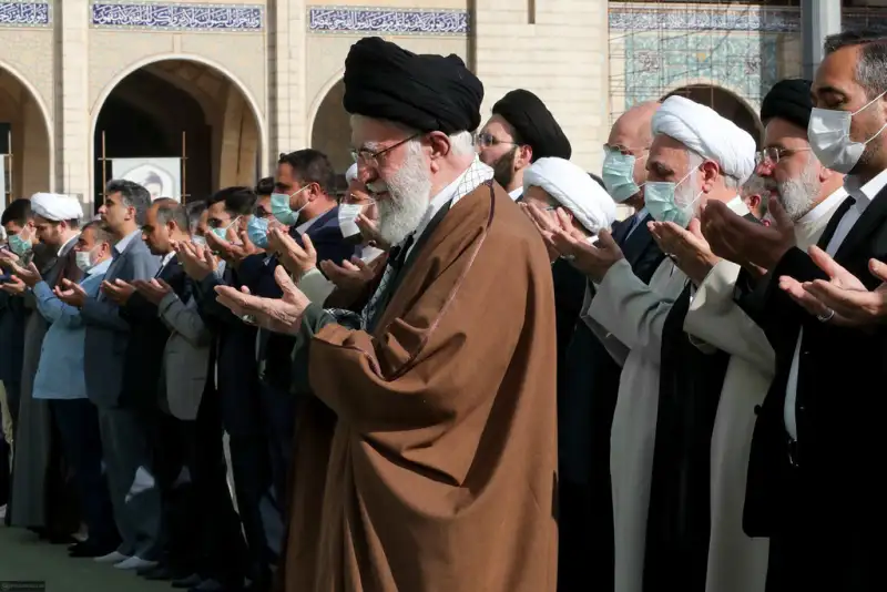 اقامه نماز عید فطر به امامت رهبر معظم انقلاب