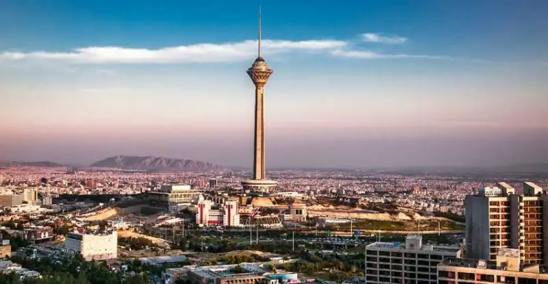 بازدید و استقبال مردم از اماکن تهران در ایام نوروز