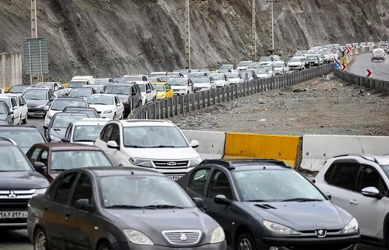 ترافیک در محور هراز سنگین است