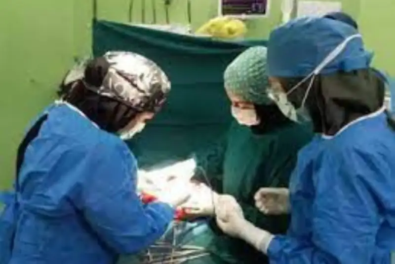 توده پنج کیلوگرمی از شکم زن 65 ساله خارج شد