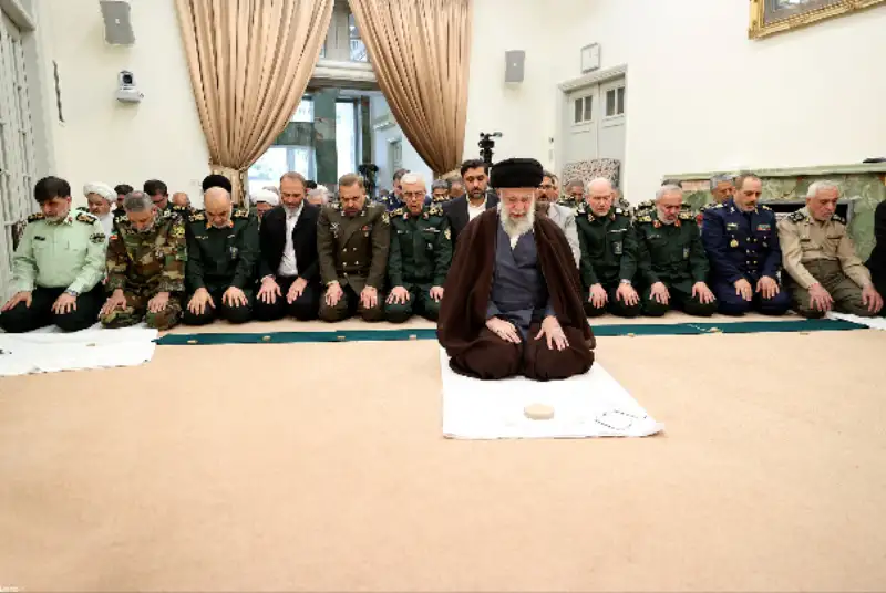 گزارش تصویری| دیدار جمعی از فرماندهان نیروهای مسلح با رهبر انقلاب