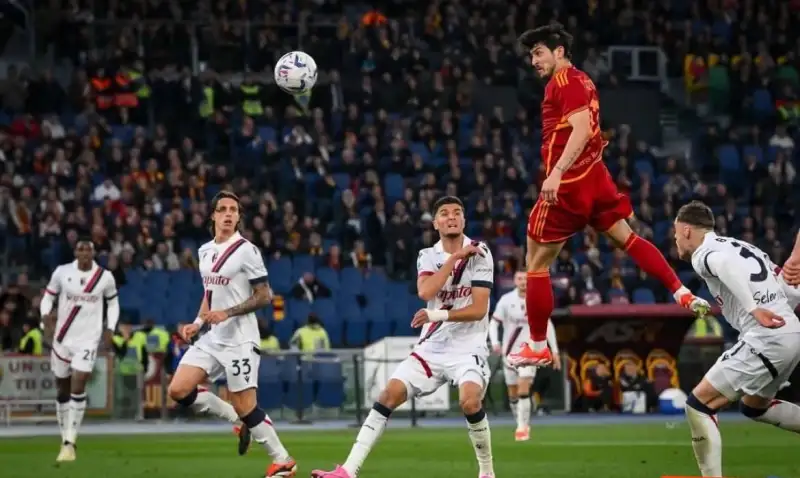 پرش فوق‌العاده آزمون برای گلزنی