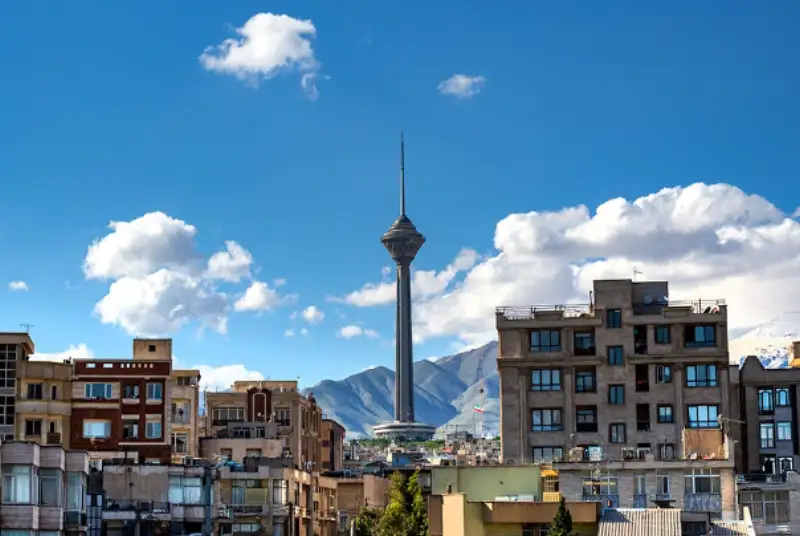 هوای تهران با وزش باد و باران پاک شد